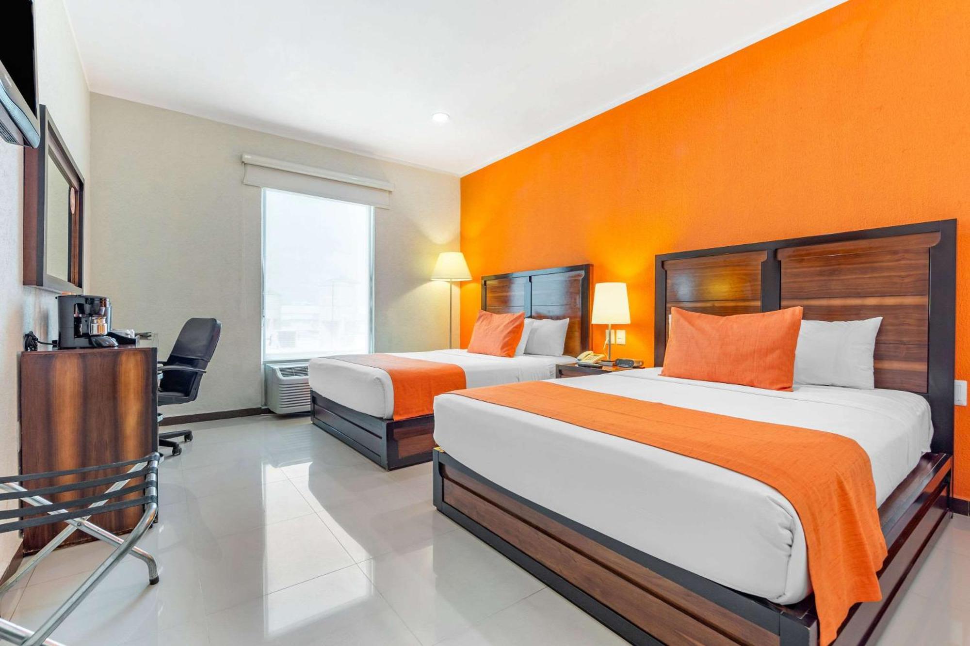 Comfort Inn Cancun Aeropuerto Exteriör bild