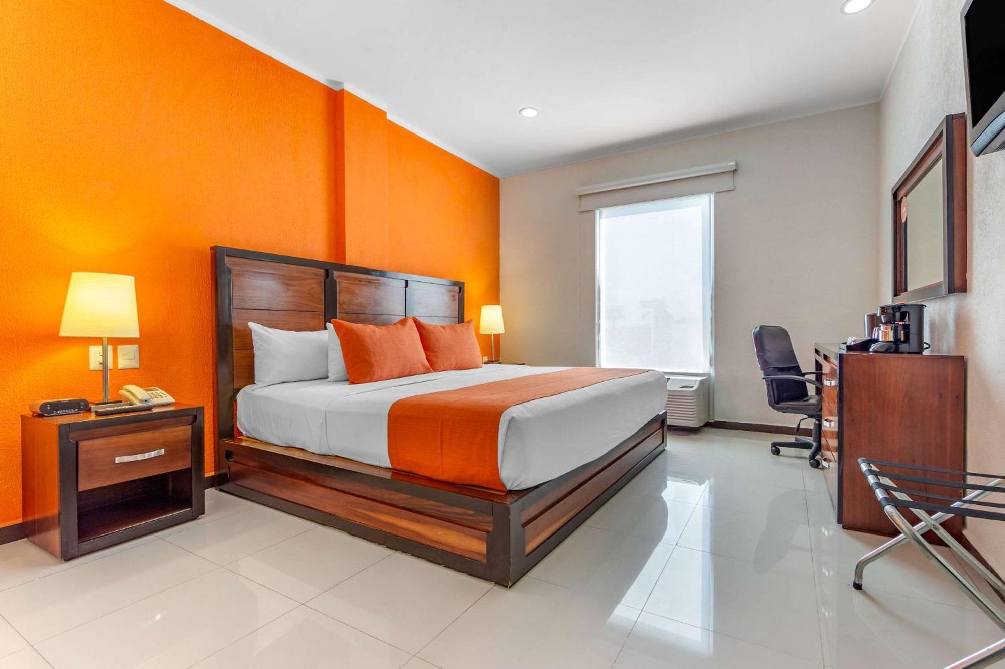 Comfort Inn Cancun Aeropuerto Exteriör bild